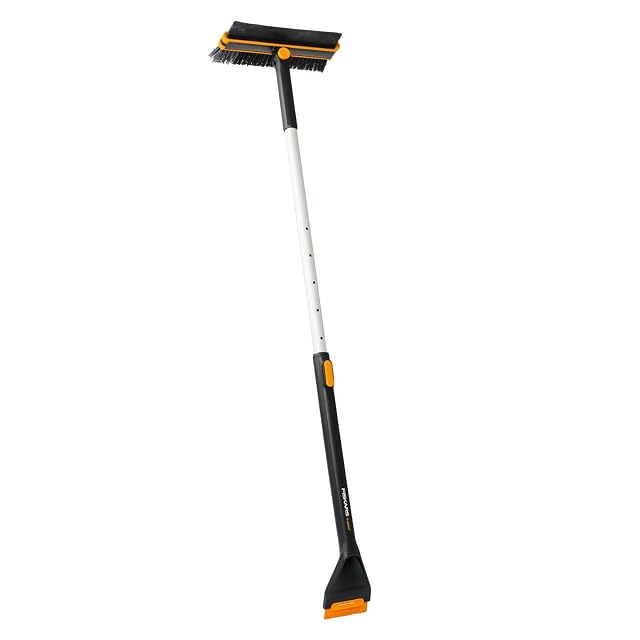 Spazzola da neve e raschiaghiaccio telescopici Fiskars X-Series per auto